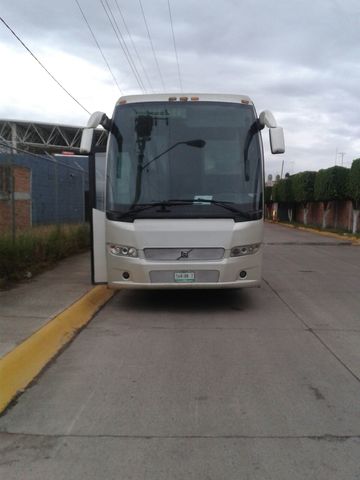 VOLVO 45 PASAJEROS